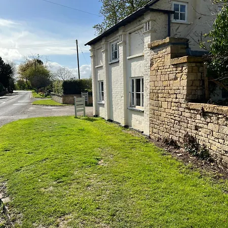 Luxury Cottage With Garden Bredon Exterior photo